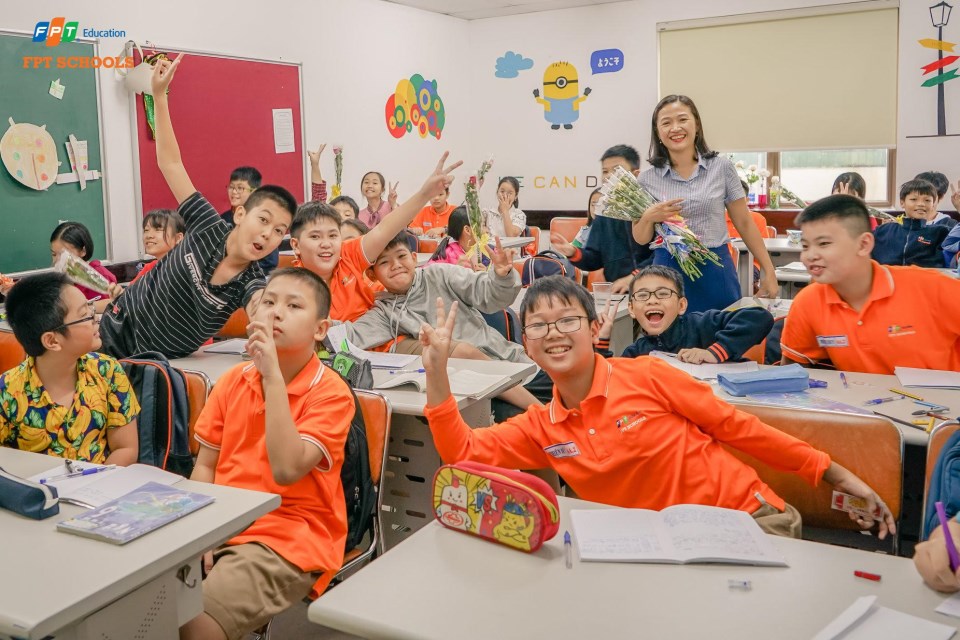 Giảng viên của trường cũng rất hứng thú với cuộc thi học cùng trải nghiệm