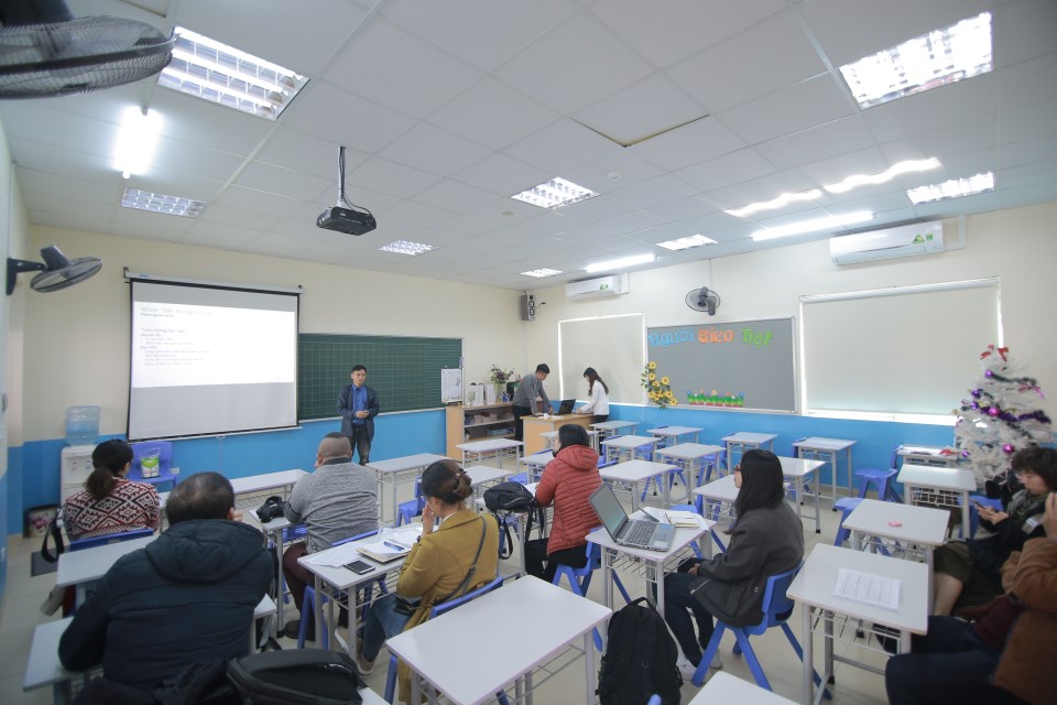Với kinh nghiệm thực tế trong quá trình giảng dạy, học cùng trải nghiệm với sinh viên, anh Nguyễn Hoàng Giang và anh Ma Thành Công đem đến bài giảng thú vị 