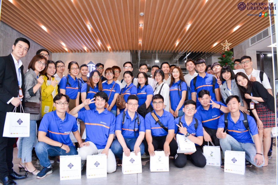 Chương trình nhằm mục đích đưa các bạn sinh viên đến học cùng trải nghiệm trong các môi trường làm việc thực tế tại doanh nghiệp