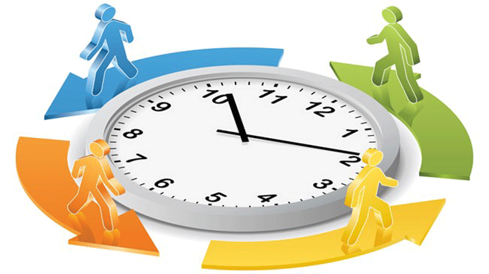 Sinh viên cần sắp xếp thời gian biểu hợp lý để vừa đi học vừa đi thực tập.