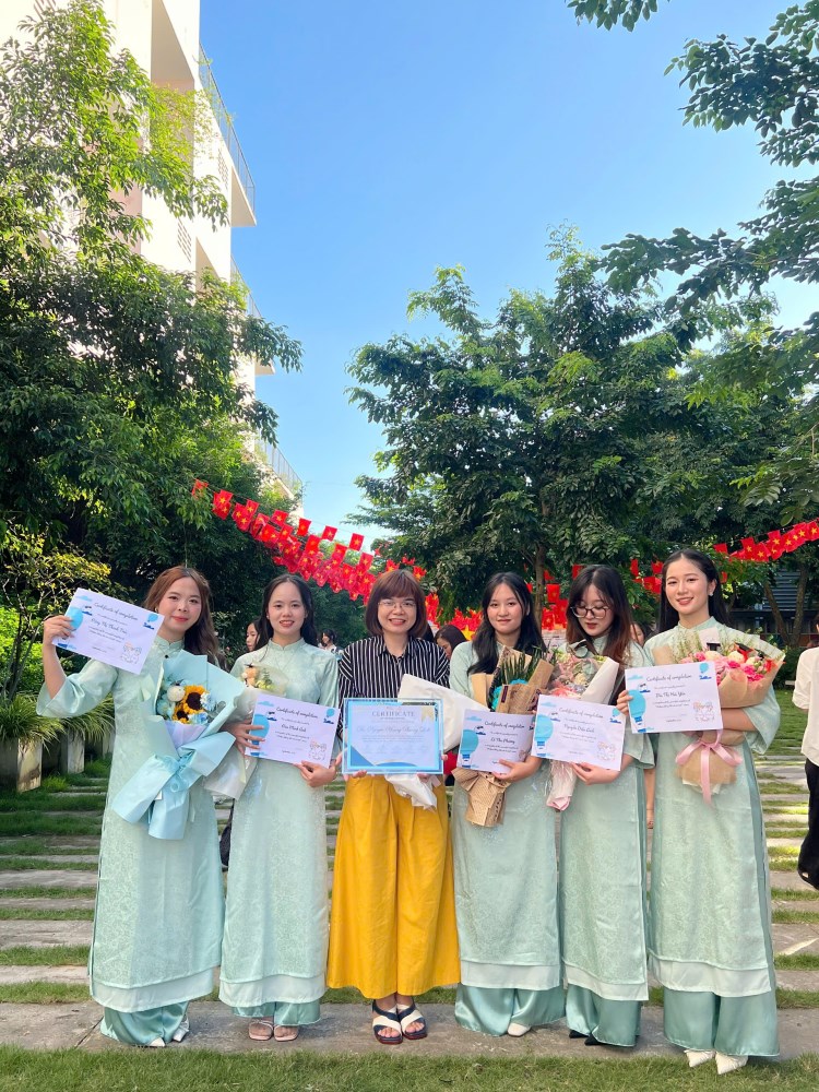 Sinh-vien-FPT-nghien-cuu-khoa-hoc-qua-do-an-2
