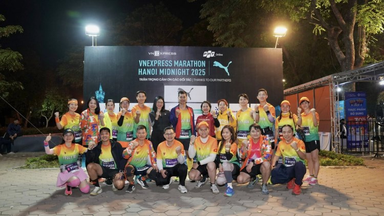 FPT-Polytechnic-VnExpress-Marathon-Hanoi-Midnight-2025-2