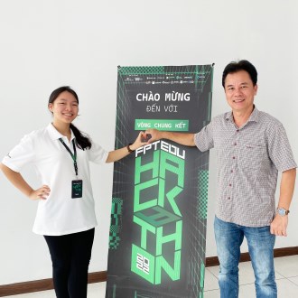 Phụ huynh đồng hành cùng con tại vòng Chung kết FPT Edu Hackathon 2022