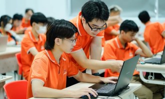 FPT đầu tư dài hạn cho đào tạo nguồn lực AI