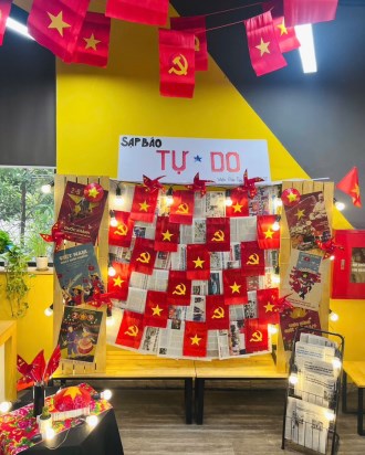 CBGV, SV Viện Đào tạo quốc tế FPT trang trí campus theo concept yêu nước