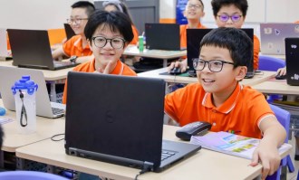 FPT đào tạo AI từ bậc phổ thông